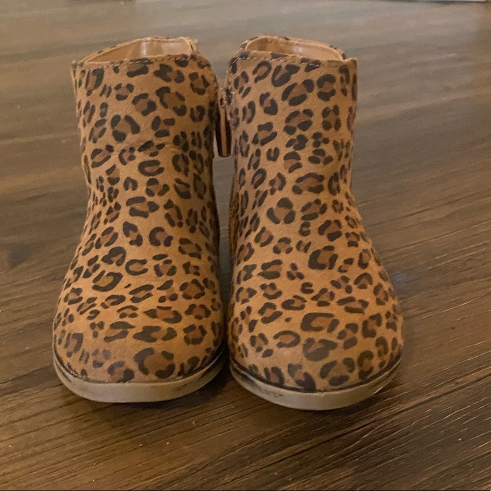 Cheetah Toddler Boots size 7- worn once!